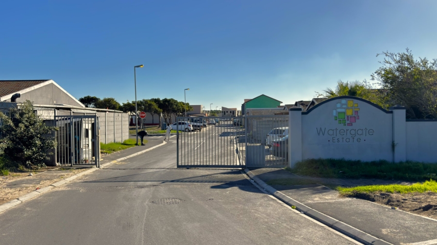2 Bedroom Property for Sale in Lentegeur Western Cape